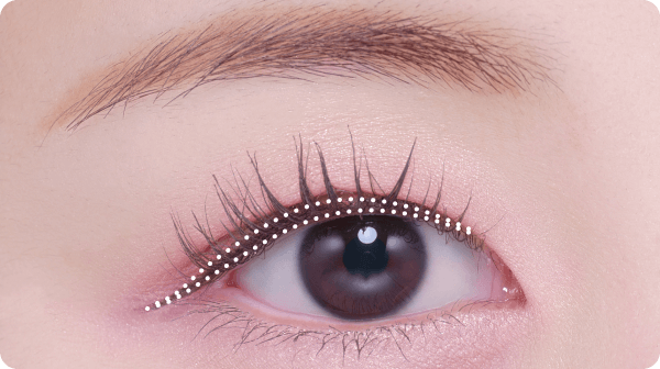 ふんわりやわらかブラックで上品に♡束感マスカラで叶える、きゅるんと